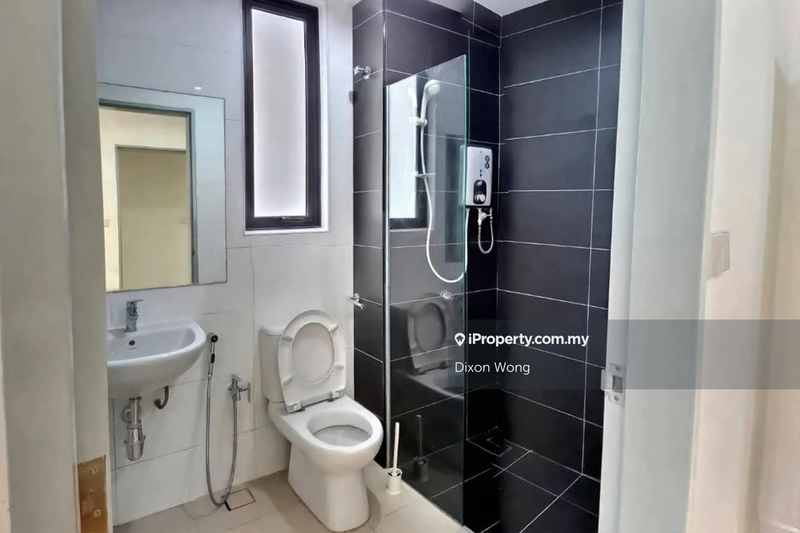 For Rent - Paramount Utropolis