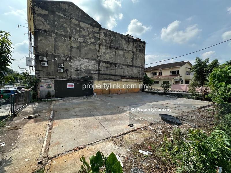 For Rent - Commercial Land For Rent, Corner