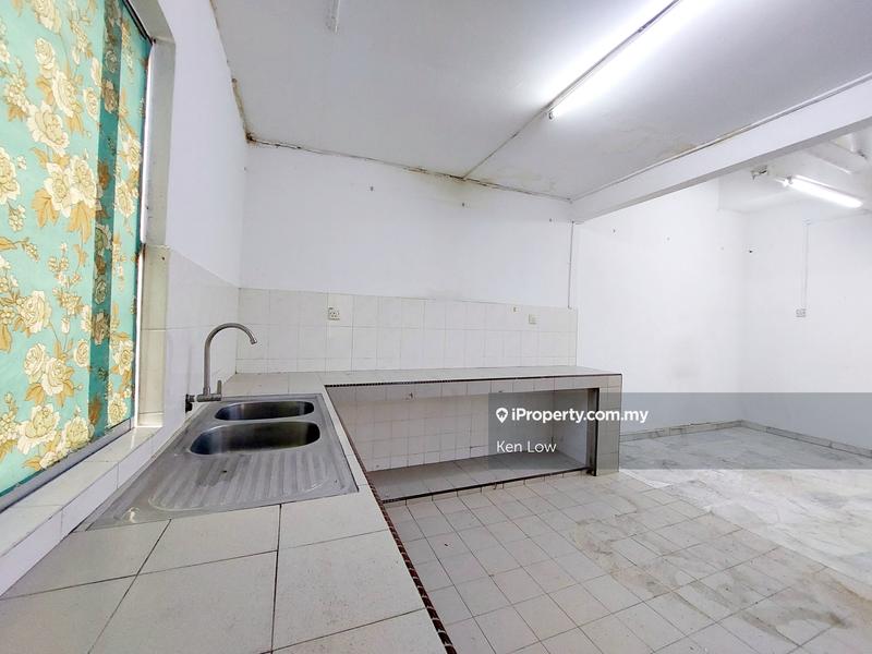 Rumah Teres untuk Dijual di Taman Kajang Mewah, Kajang oleh Ken Low - iProperty.com.my