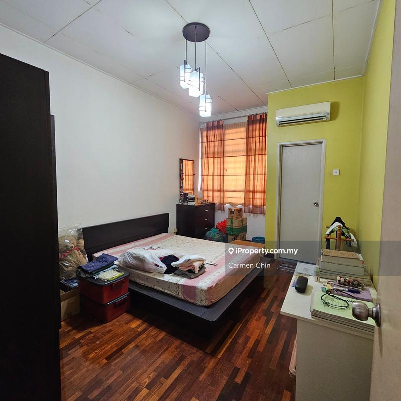 Rumah Berangkai 2 Tingkat untuk Dijual di Bandar Puteri Puchong, Puchong oleh Carmen Chin - 2nd room - iProperty.com.my