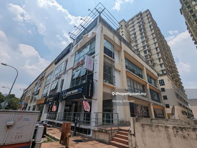 Condominium for Sale in Warisan City View by Abang Ikhwan - iProperty.com.my
