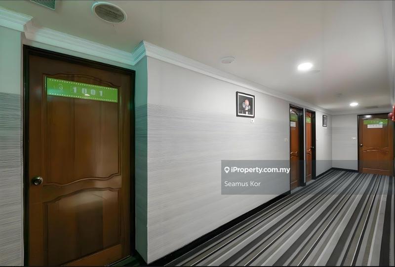 For Sale - ⭐ ROI 8.6% ⭐ 3sty ⭐ Collected RM38k / Month ⭐ Anchor Tenants Row