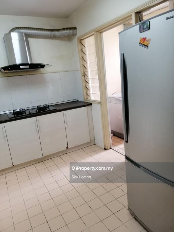 Kondominium untuk Dijual di Pantai Hillpark 5 oleh Sky Loong - iProperty.com.my