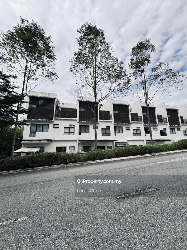 3.5-storey Terraced House for Sale in Embun Kemensah Courtyard Villa, Ulu Kelang by Lucas Choo - iProperty.com.my
