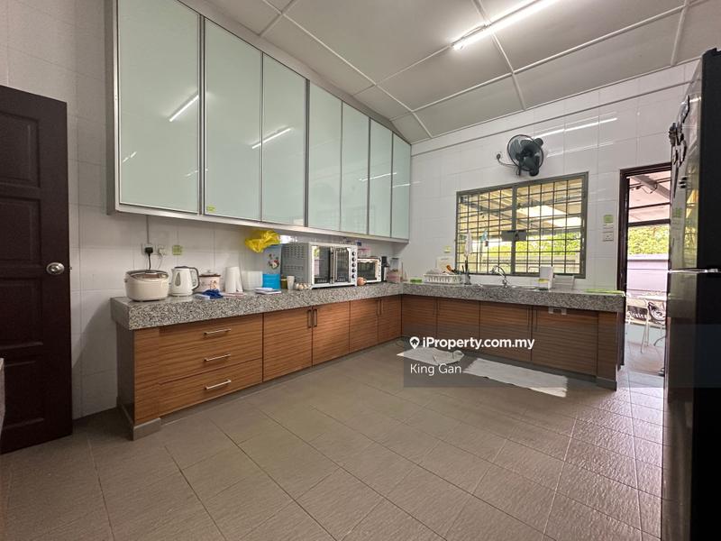 Bungalow House for Sale in Bukit Gasing, Petaling Jaya by King Gan - iProperty.com.my
