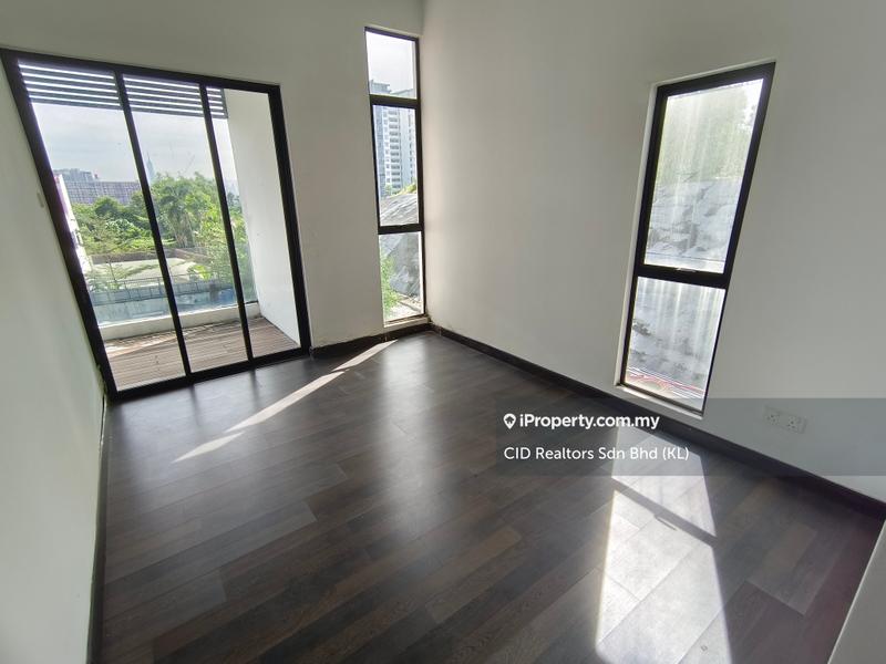 Bungalow House for Sale in Taman Overseas Union (Taman Oug), Jalan Klang Lama (Old Klang Road) by BoBo Lee - iProperty.com.my