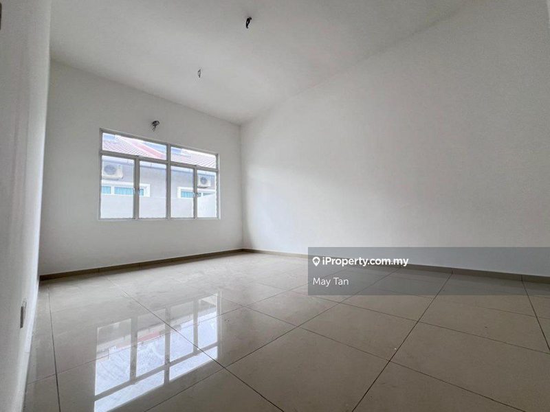 Rumah Berkembar untuk Dijual di Taman Kluang Perdana, Kluang oleh May Tan - iProperty.com.my