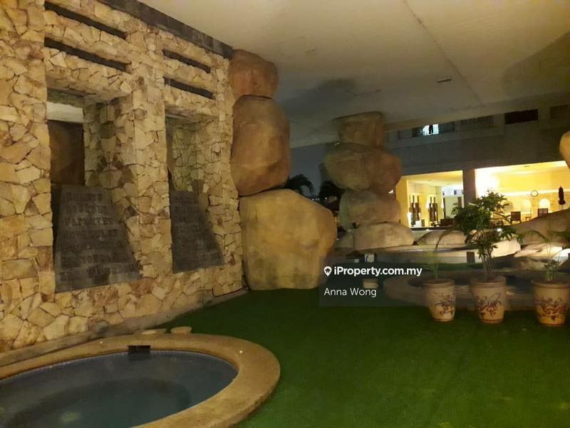 Service Residence for Sale in Waldorf Tower by Anna Wong - iProperty.com.my