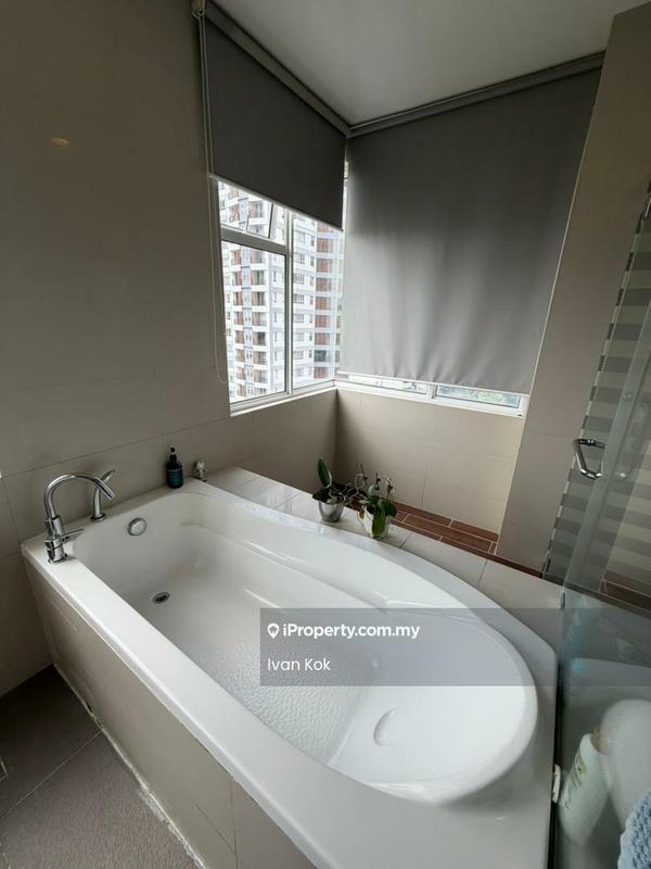 Kondominium untuk Dijual di 9 Bukit Utama Condominium oleh Ivan Kok - Bathroom - iProperty.com.my