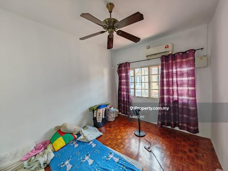 Rumah Berkembar untuk Dijual di Seksyen 19, Petaling Jaya oleh Ivan Lee - iProperty.com.my