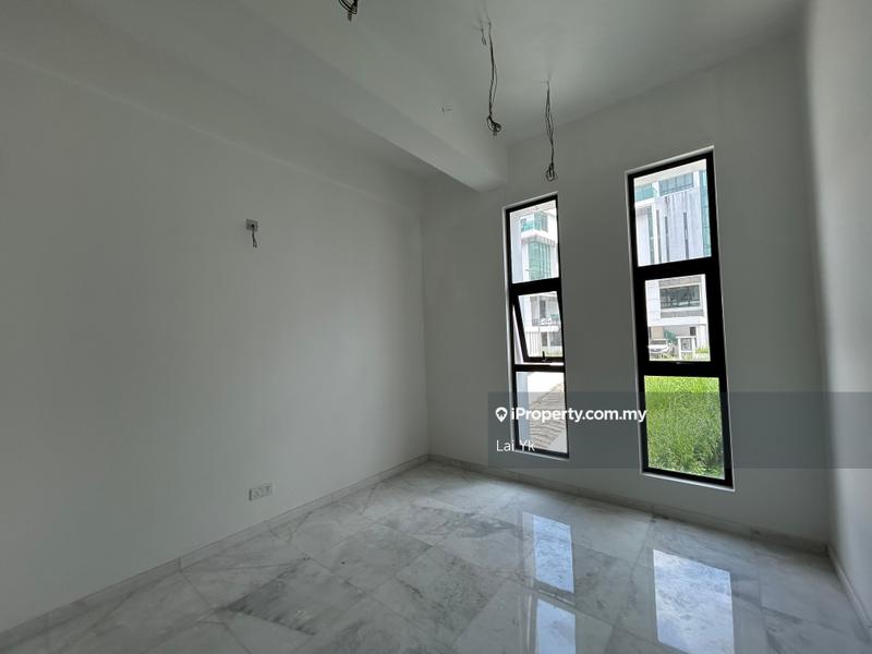 Rumah Berkembar untuk Dijual di Putra Heights, Subang Jaya oleh Lai Yk - iProperty.com.my