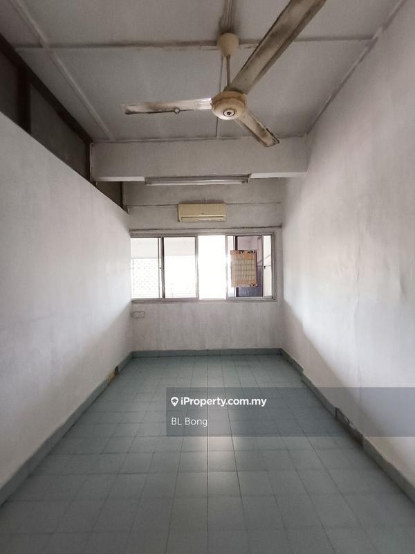 Rumah Teres 2-Tingkat untuk Dijual di Ayer Keroh, Melaka oleh BL Bong - iProperty.com.my