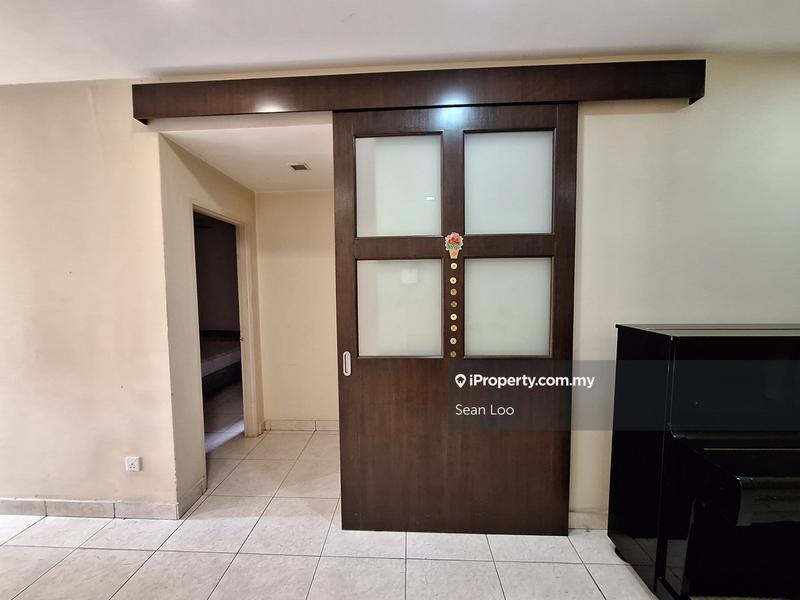 For Sale - Ketumbar Hill