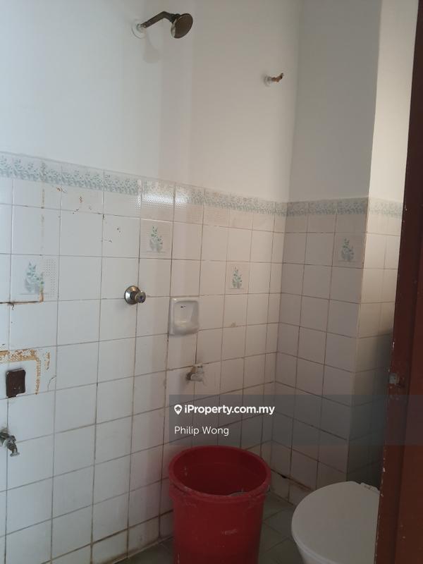 Pangsapuri untuk Dijual di Taman Serdang Raya Seksyen 3 Apartment oleh Philip Wong - iProperty.com.my