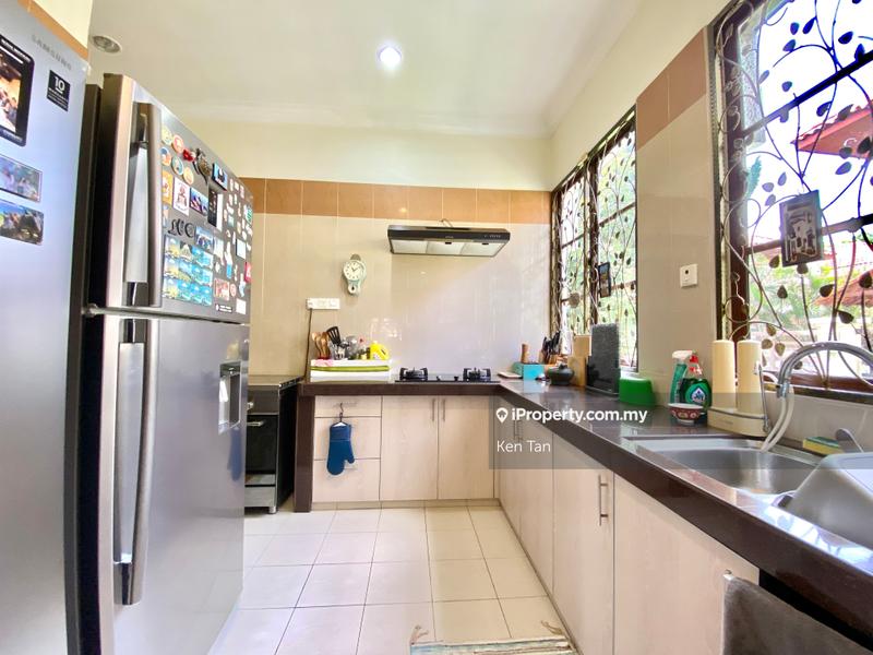 Banglo untuk Dijual di Laman ara, Ara Damansara oleh Ken Tan - iProperty.com.my