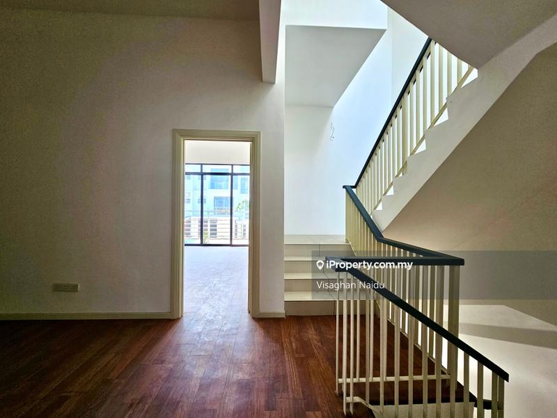 Rumah Teres 2.5-Tingkat untuk Dijual di Taman Tasik Residensi (Lake Club Parkhome), Rawang oleh Visaghan Naidu - iProperty.com.my