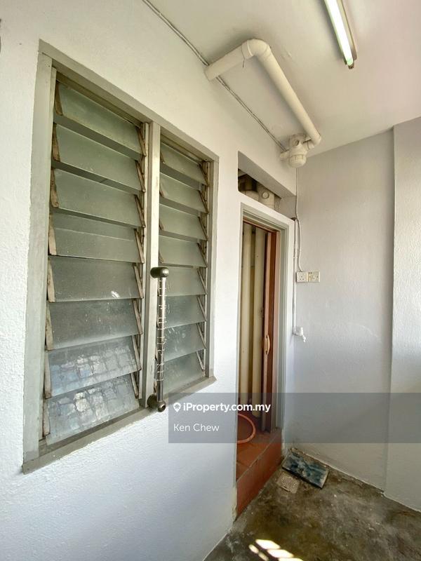 Flat for Rent in Pandan Ria (Block D) by Ken Chew - iProperty.com.my