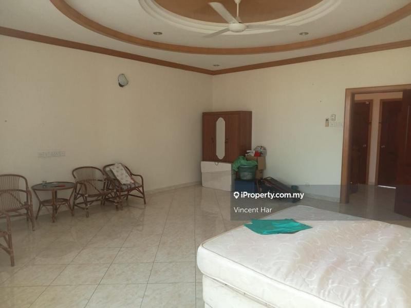 2.5-storey Terraced House for Sale in Taman Limau, Sitiawan by Vincent Har - iProperty.com.my