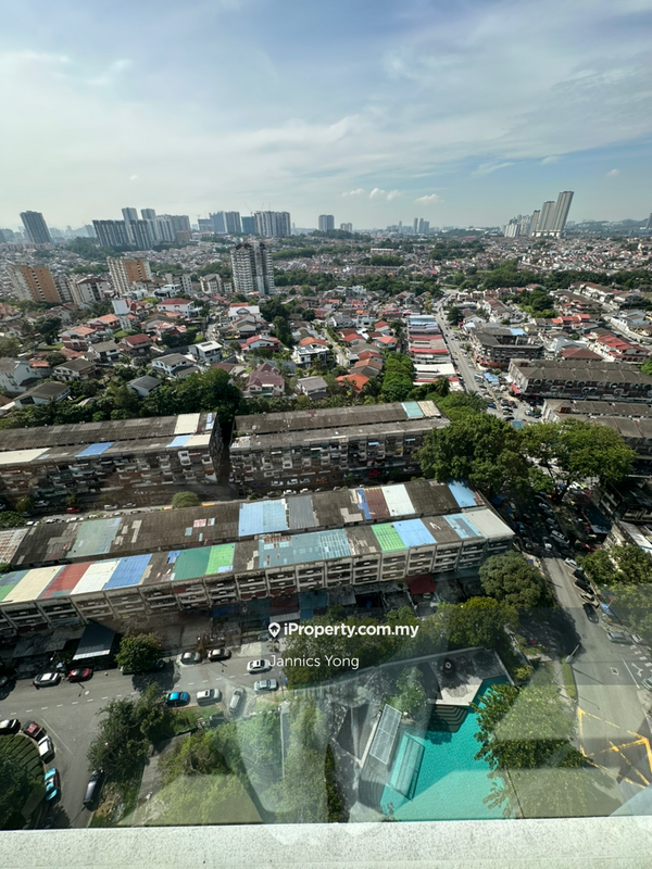 For Rent - Pearl Suria