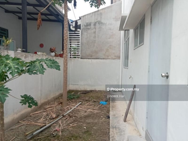 Rumah Berkembar untuk Dijual di Taman Suria Jaya, Sitiawan oleh Vincent Har - iProperty.com.my