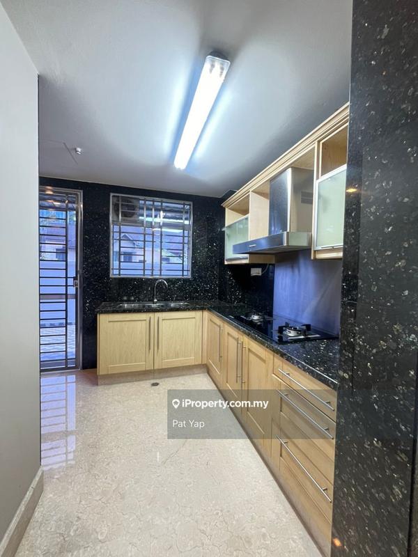 Bungalow House for Sale in Modern detached bungalow with swimming pool, Damansara Heights by Pat Yap - iProperty.com.my