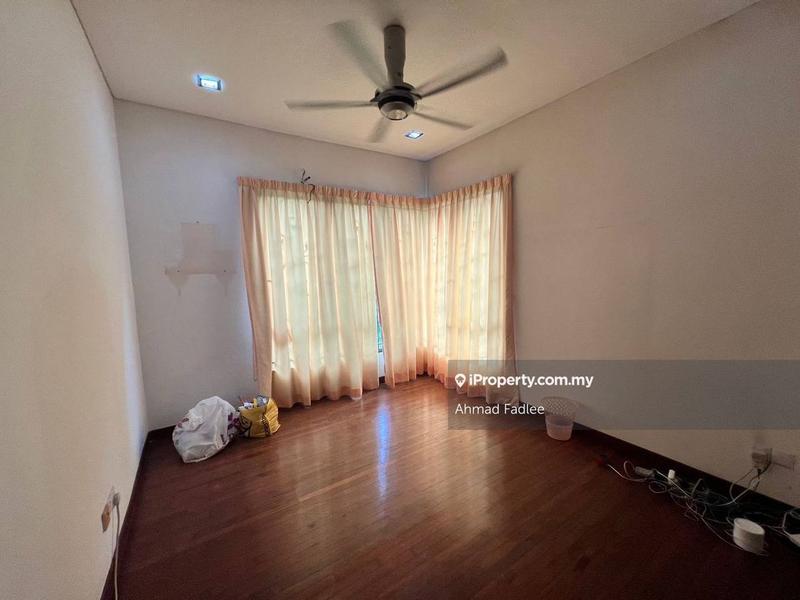 Bungalow House untuk Dijual di Kayangan Heights, Shah Alam oleh Ahmad Fadlee - iProperty.com.my