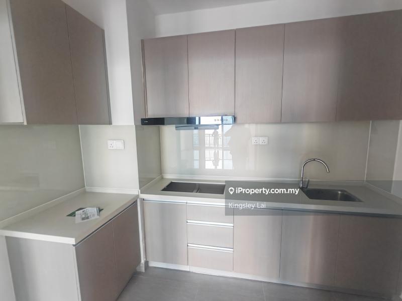 For Sale - Baron Residence @ Lake City