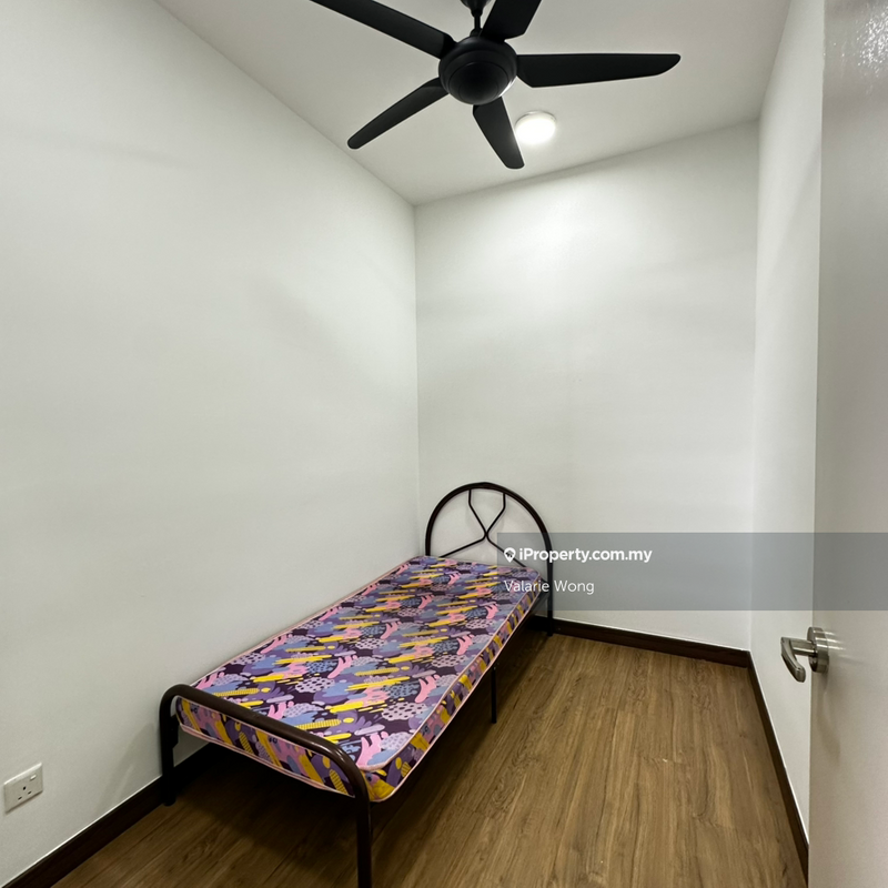 Service Residence for Rent in Pinnacle Sri Petaling by Valarie Wong - iProperty.com.my