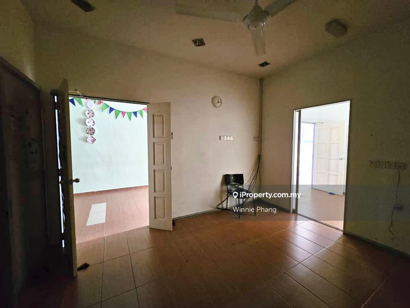 Shop / Office untuk Disewa di Melaka City, Melaka oleh Winnie Phang - iProperty.com.my
