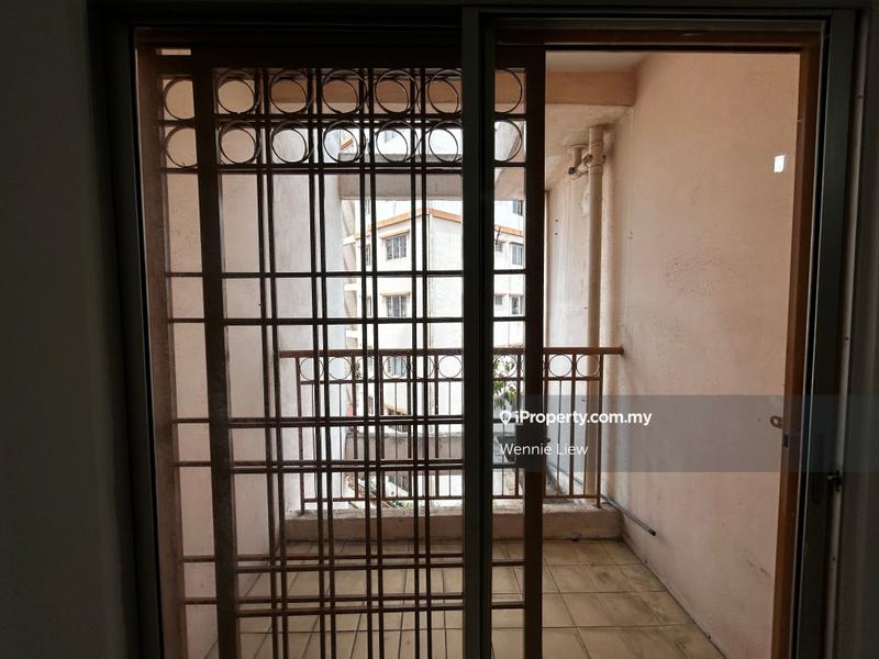 Apartment for Sale in Bayu Puteri by Wennie Liew - iProperty.com.my