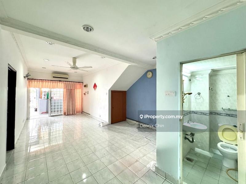 Townhouse untuk Dijual di Taman Lagenda Mas, Cheras oleh Dennix Chin - iProperty.com.my