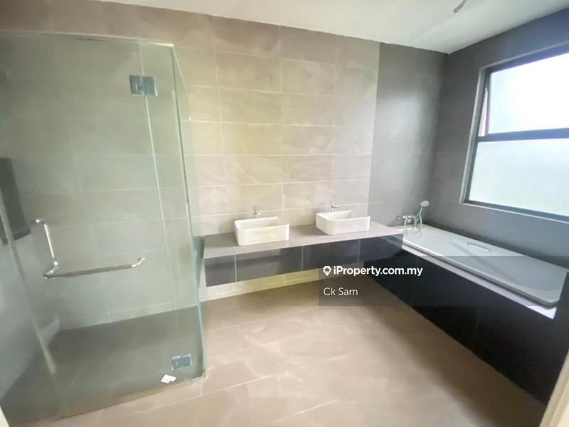 Banglo untuk Dijual di Bandar Country Homes, Rawang oleh Ck Sam - iProperty.com.my