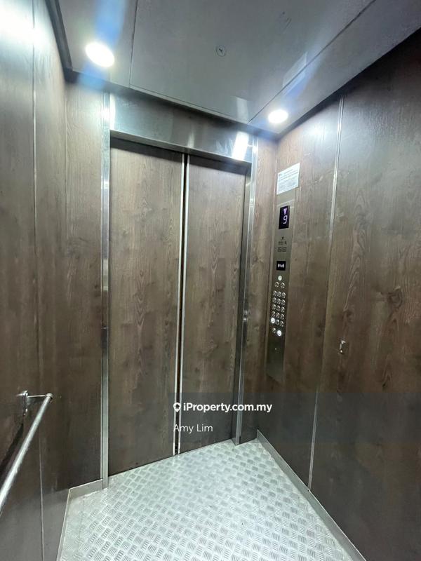 For Sale - Avenue Court