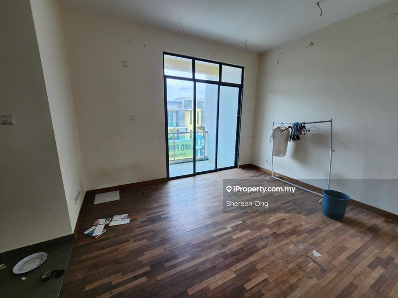 3-storey Terraced House untuk Dijual di Ukay Tropika, Ampang oleh Shereen Ong - iProperty.com.my