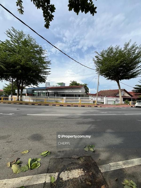 Semi-Detached House for Sale in Tanjung Bungah, George Town by CHERYL - iProperty.com.my