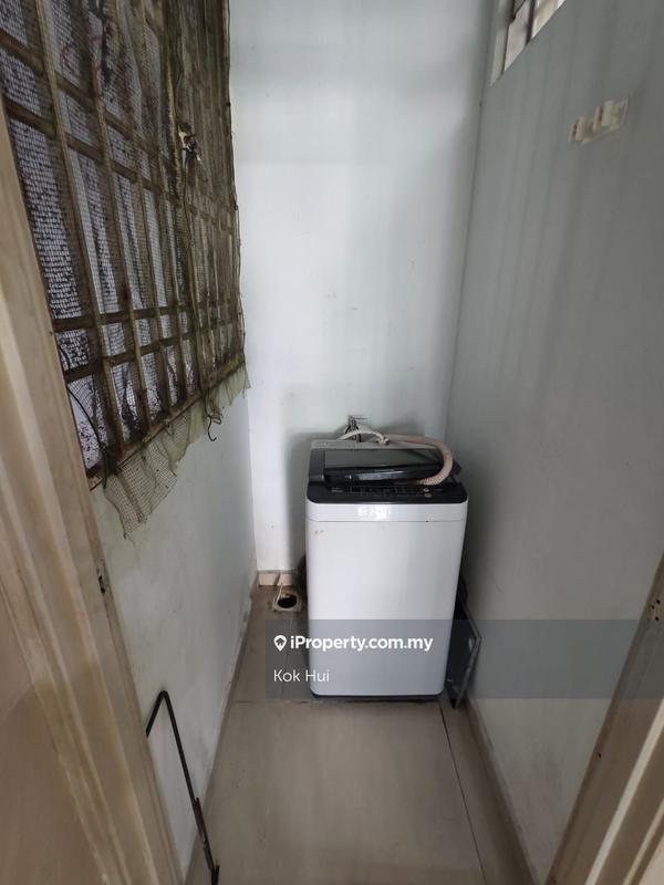 Apartment for Sale in Lake View Suites by Kok Hui - iProperty.com.my