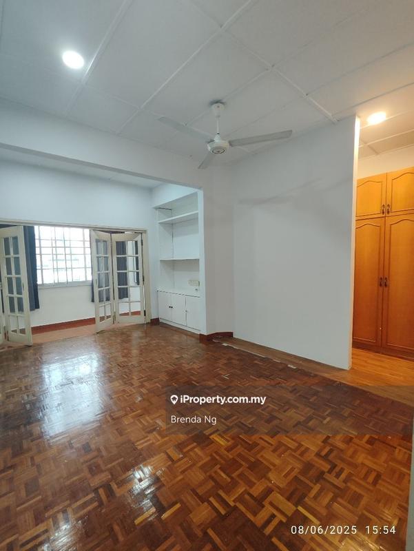 Rumah Berangkai 2.5 Tingkat untuk Disewa di SS18, Subang Jaya oleh Brenda Ng - iProperty.com.my