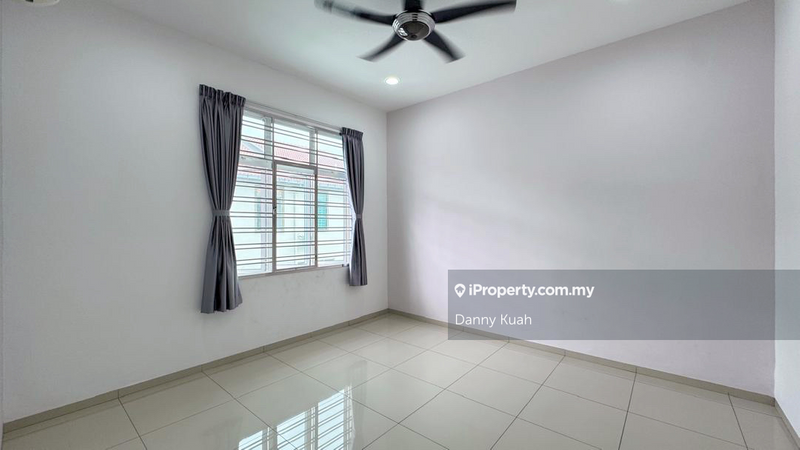 Rumah Berkembar untuk Dijual di Taman Sialang, Tangkak oleh Danny Kuah - iProperty.com.my