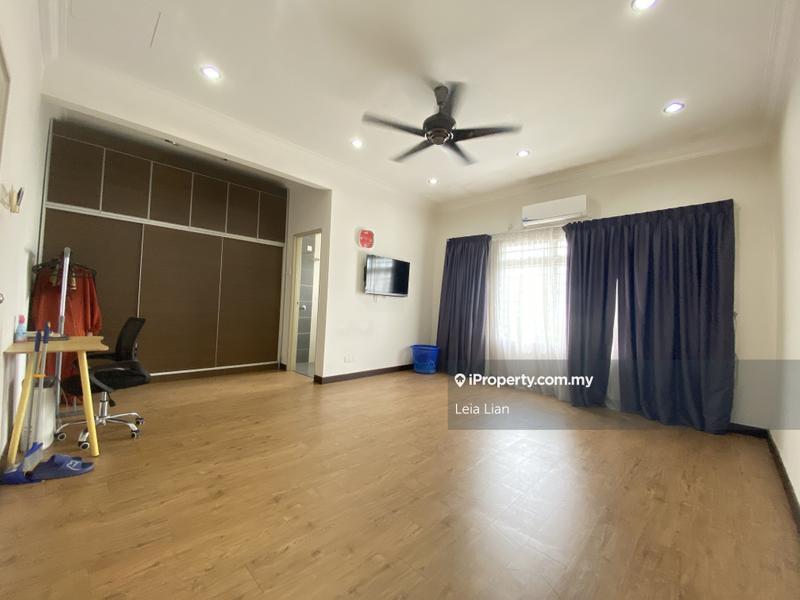 Rumah Berangkai 2 Tingkat untuk Dijual di Bandar Saujana Putra, Tanjong Duabelas oleh Leia Lian - iProperty.com.my