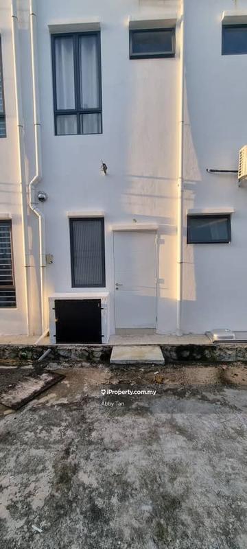 Rumah Berangkai 2 Tingkat untuk Dijual di Bandar Sri Sendayan, Negeri Sembilan oleh Abby Tan - iProperty.com.my
