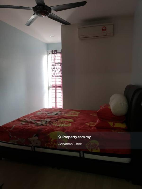 Rumah Berangkai 3 Tingkat untuk Dijual di Taman Puncak Jalil, Seri Kembangan oleh Jonathan Chok - iProperty.com.my