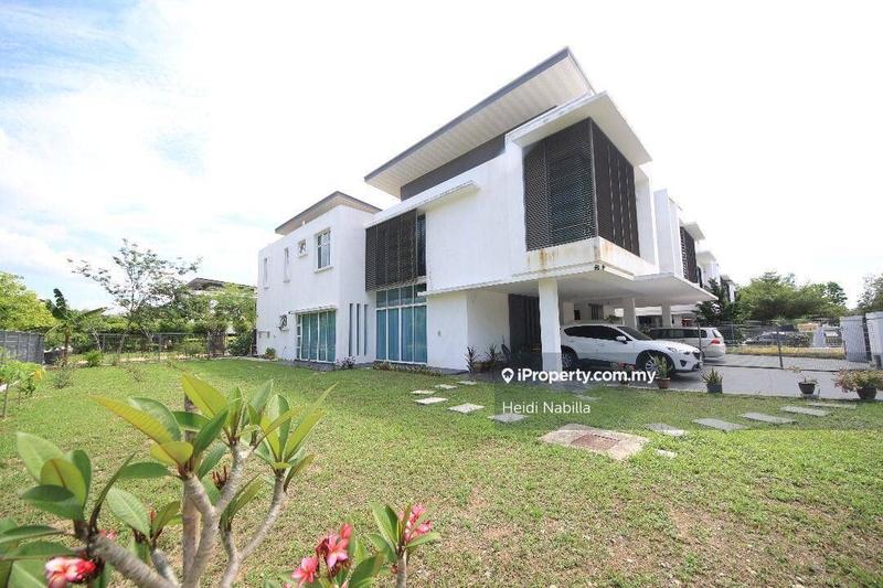 Rumah Berangkai 2 Tingkat untuk Dijual di Perdana Lakeview East, Cyberjaya oleh Heidi Nabilla - iProperty.com.my