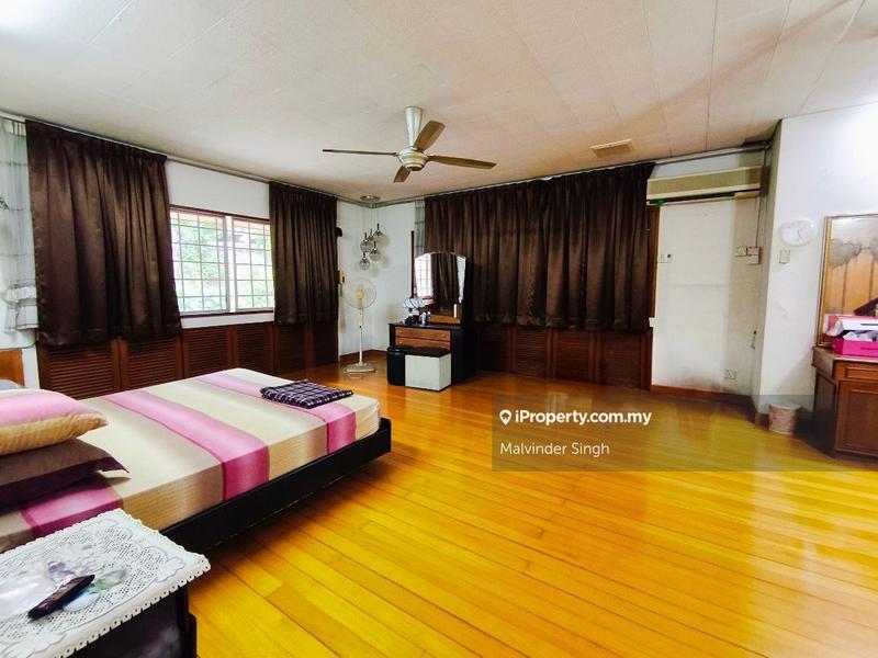 Bungalow House untuk Dijual di Ukay Heights, Ampang oleh Mel Walia - iProperty.com.my