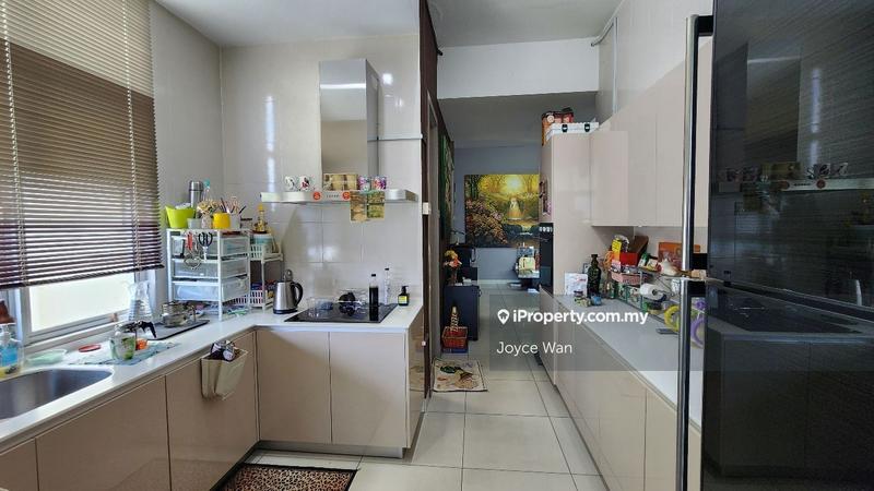 Kediaman Servis untuk Dijual di Subang Olives Residence oleh Joyce Wan - iProperty.com.my