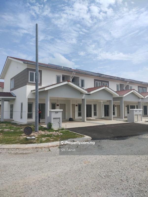 Rumah Teres 2-Tingkat untuk Dijual di Manjung, Sitiawan oleh Siti Fairus - iProperty.com.my