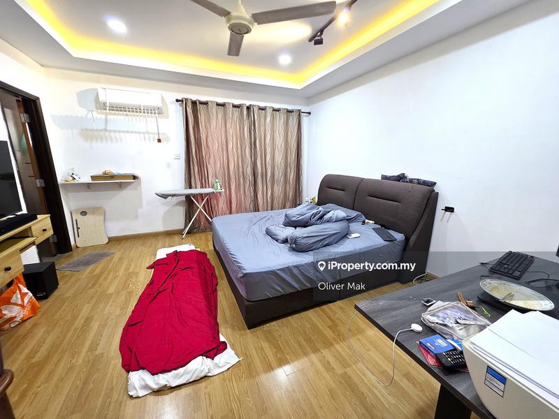 Rumah Berangkai 3 Tingkat untuk Dijual di Bandar Kinrara, Selangor oleh Oliver Mak - iProperty.com.my