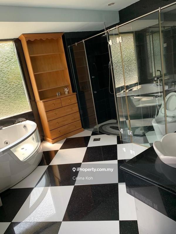 Bungalow House for Sale in Valencia, Sungai Buloh by Celina Koh - iProperty.com.my