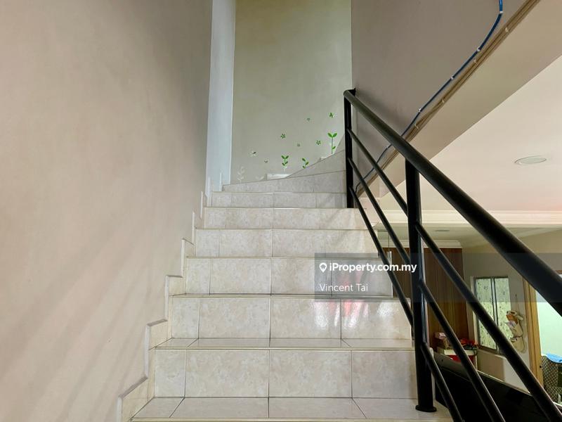 2-storey Terraced House for Sale in Taman Muda, Ampang by Vincent Tai - Lembah Maju 2-sty terrace - staircase - iProperty.com.my