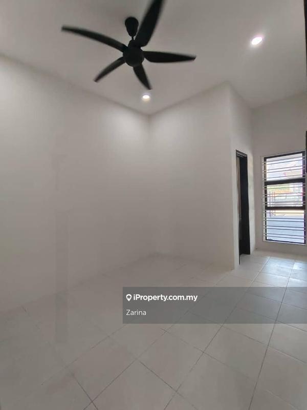 1-storey Terraced House for Sale in Pantai Suria, Pantai Remis by Zarina - iProperty.com.my