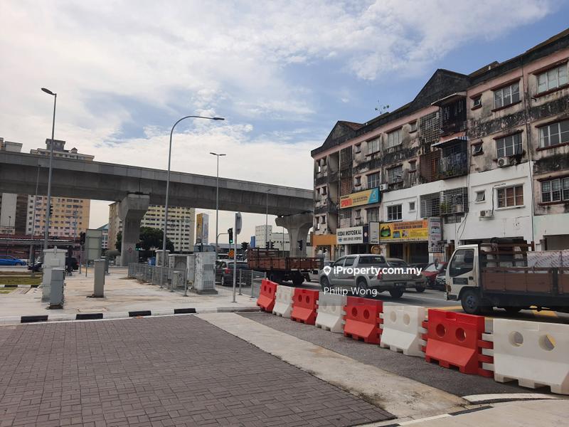 Pangsapuri untuk Dijual di Taman Serdang Raya Seksyen 3 Apartment oleh Philip Wong - iProperty.com.my